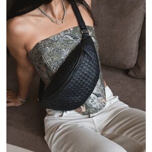 NWT: Mandrn Black Woven Crossbody Fanny Pack Bag